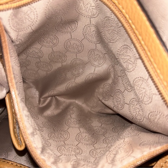 Vintage Michael Kors Fulton Large Brown Leather Shoulder Bag - Picture 9 of 15